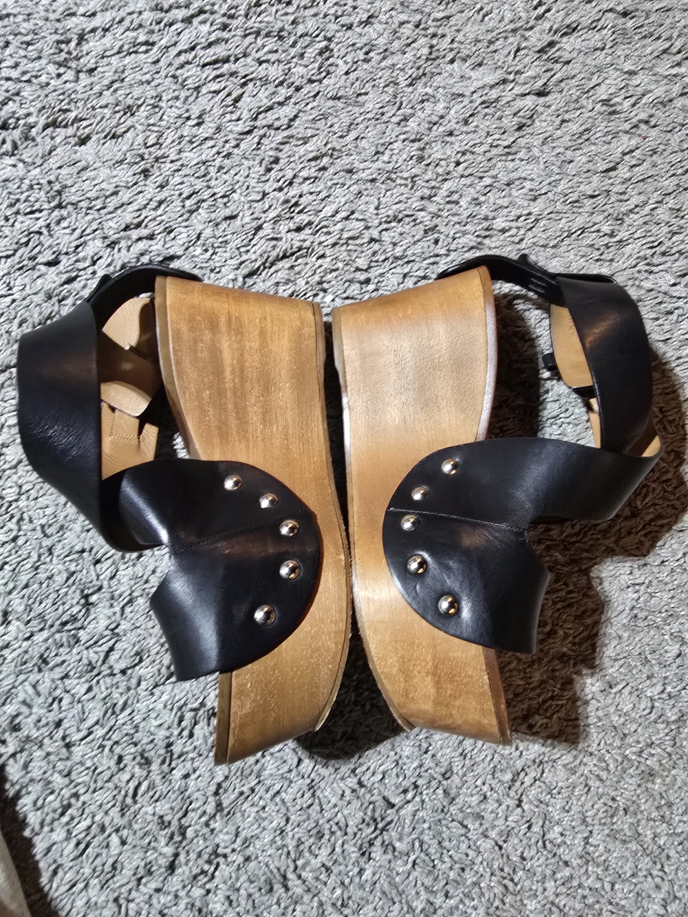 FRYE Black Studded Leather Wood Platform Sandals SZ10